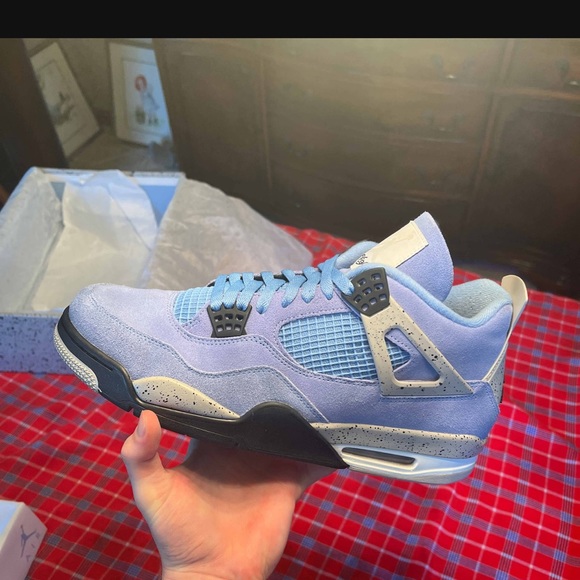 Jordan 4 university blue - Picture 6 of 10